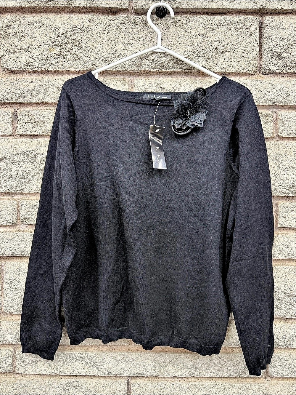 ECI New York Women’s 1X Black Silk Blend Sweater Floral Appliqué NWT